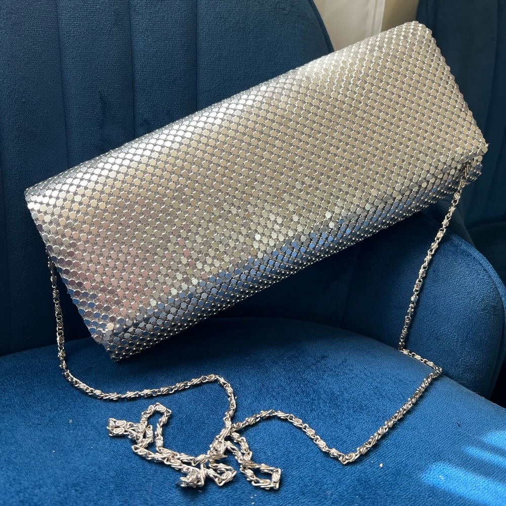 Silver mesh clutch chain